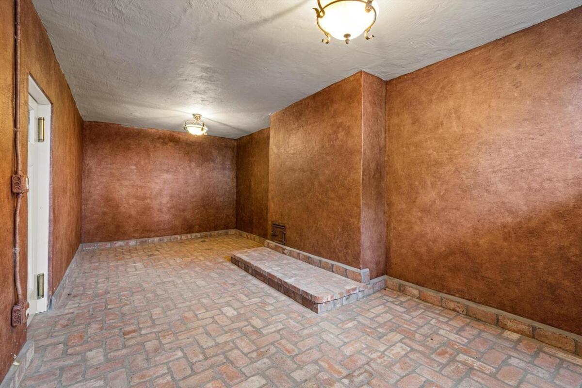 Historic Migel House In Downtown Waco Exterior foto